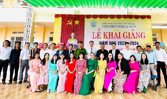 Các trường học trên địa bàn huyện Lắk tưng bừng khai giảng năm học mới 2023-2024