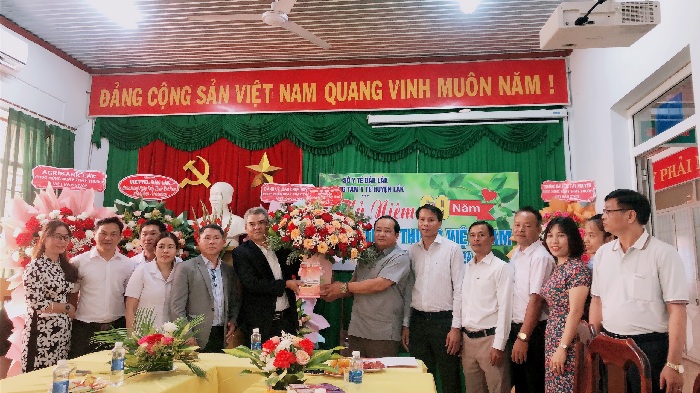 Huyện Lắk tổ chức thăm và chúc mừng ngành y tế nhân dịp kỷ niệm 69 năm ngày Thầy thuốc Việt Nam 27/02